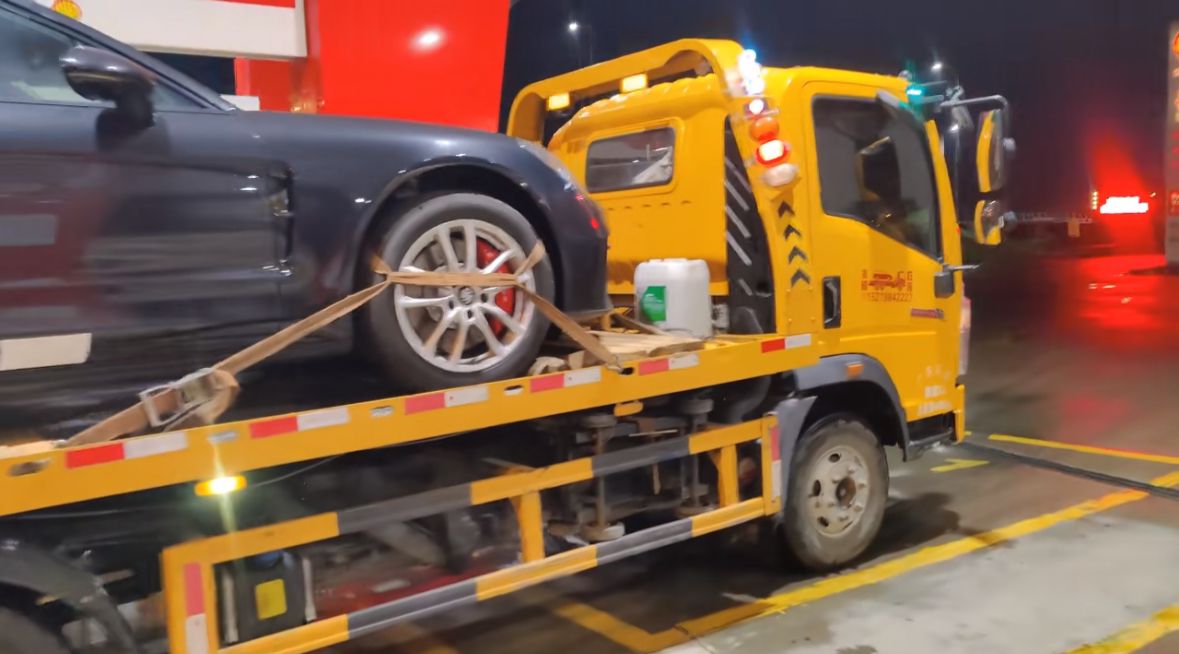 梁平行车途中遇到突发状况该如何呼叫道路救援？